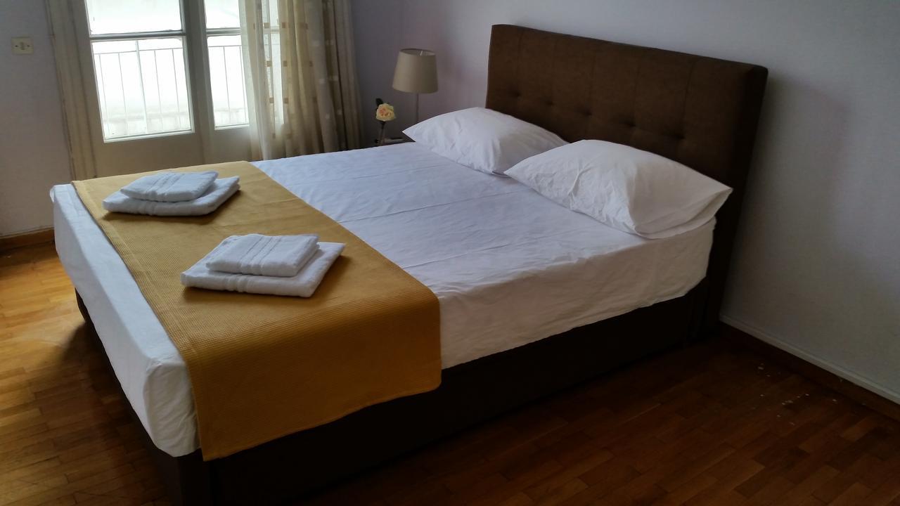 אתונה Victoria Grand Apartments מראה חיצוני תמונה