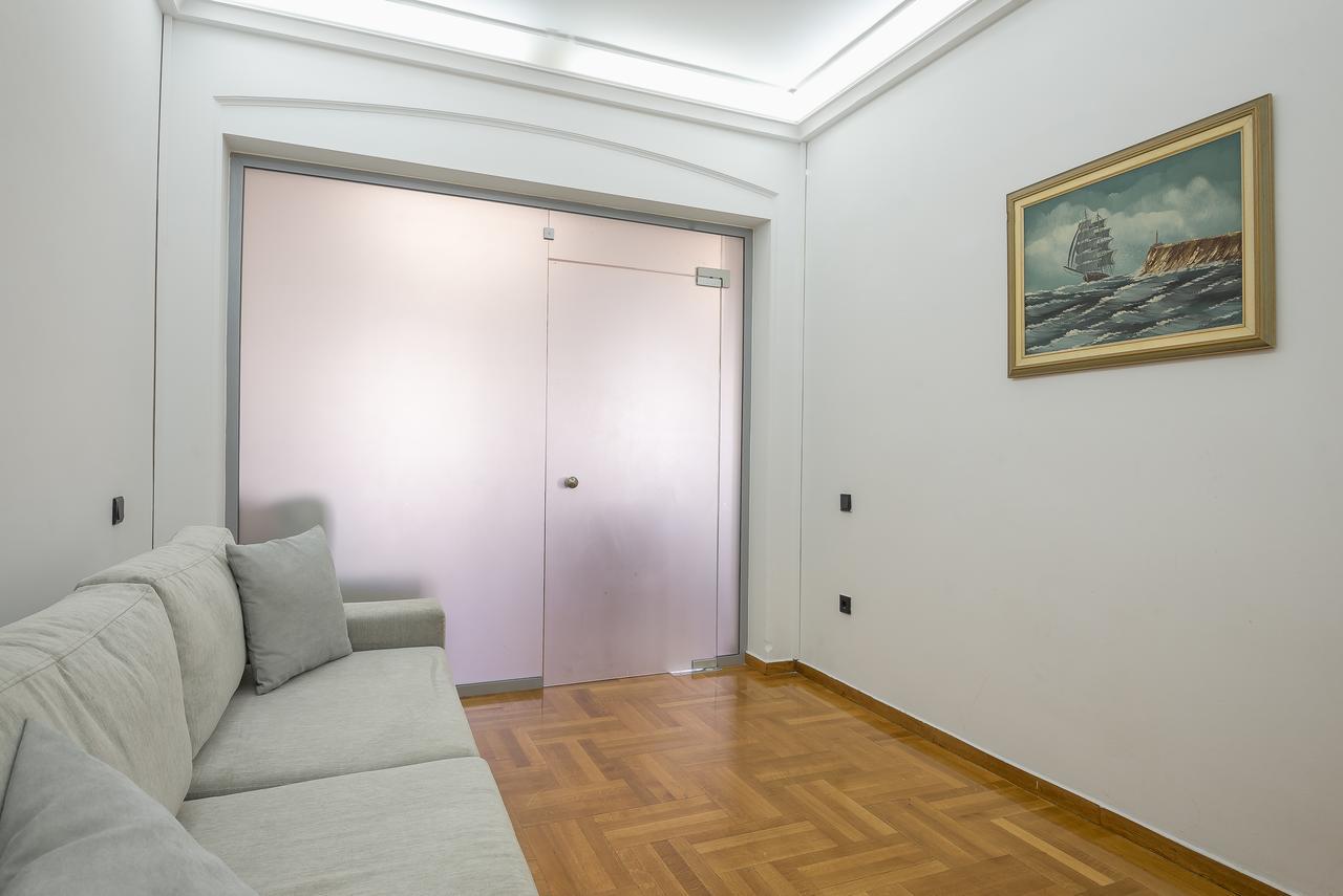 אתונה Victoria Grand Apartments מראה חיצוני תמונה
